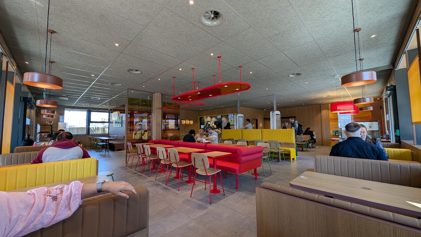 McDonald's | 8305 Dietlikon Projektbild